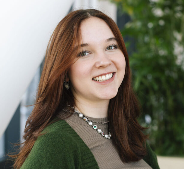 Portraitfoto von LEA-Jugendbeirätin Sophia